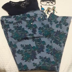 D G BY DIANE GILMAN SZ. 10 woman's clothing